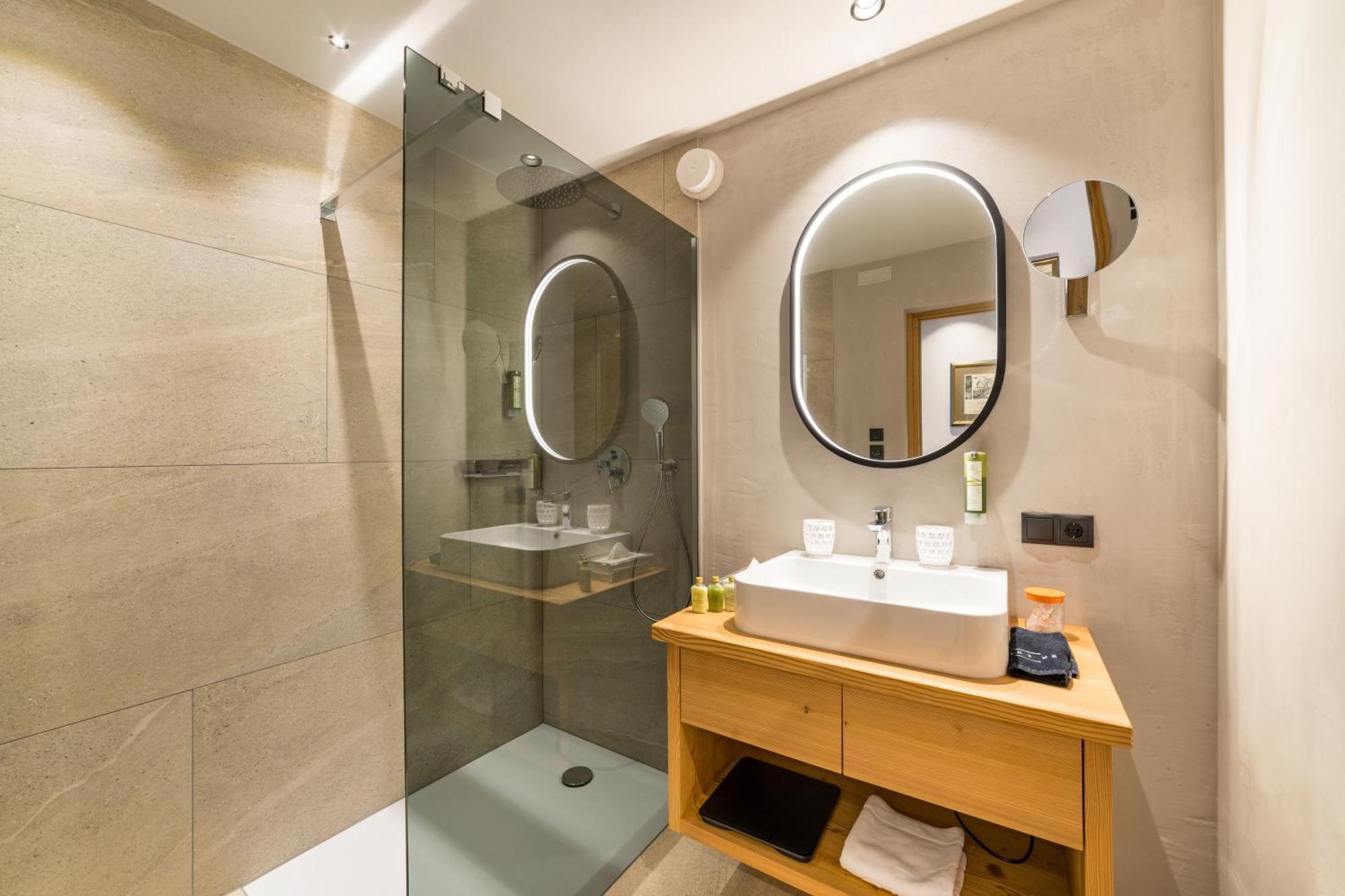 Mirabell Dolomites Hotel - Luxury Ayurveda & Spa Olang Exterior foto