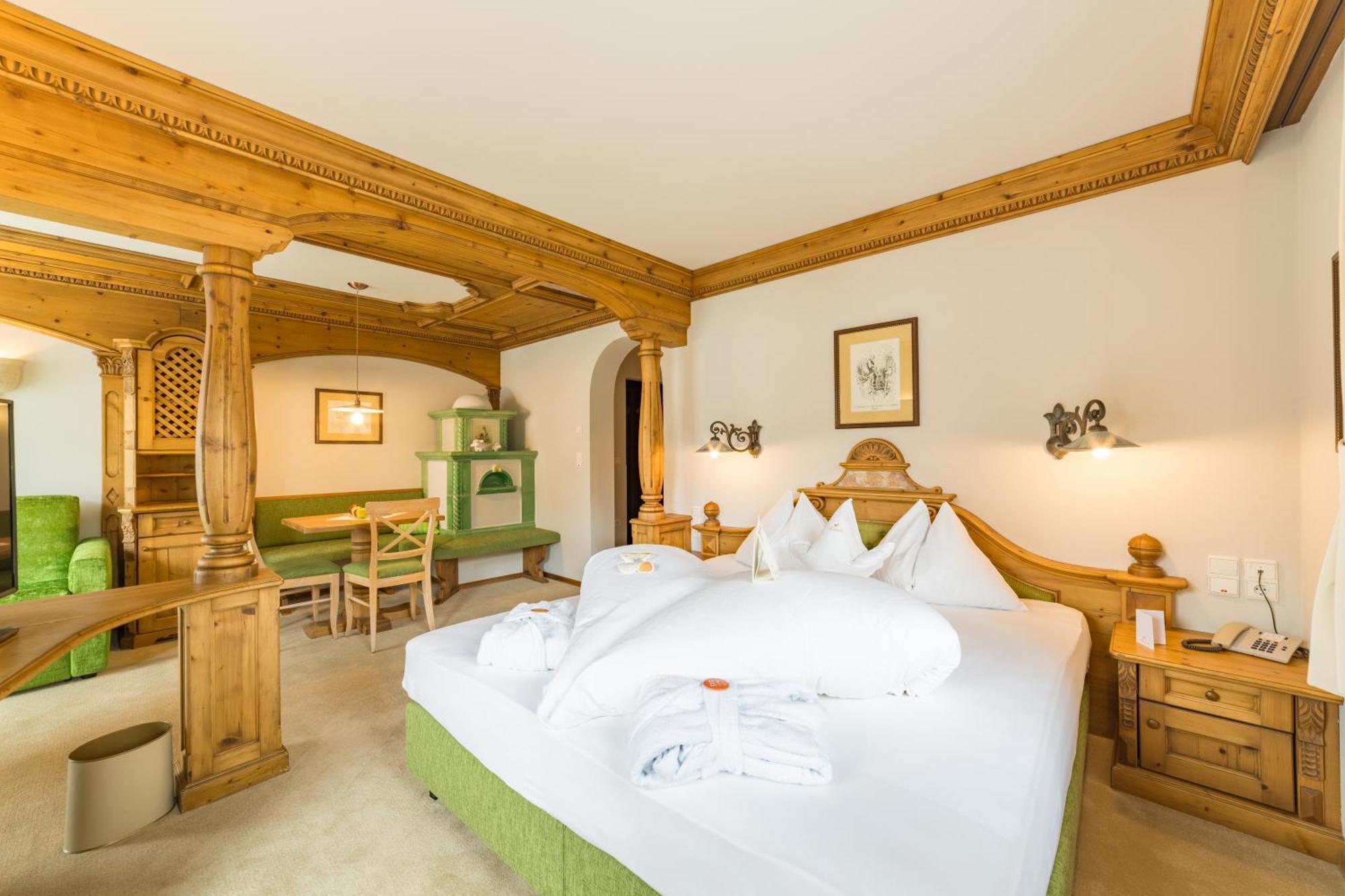 Mirabell Dolomites Hotel - Luxury Ayurveda & Spa Olang Exterior foto
