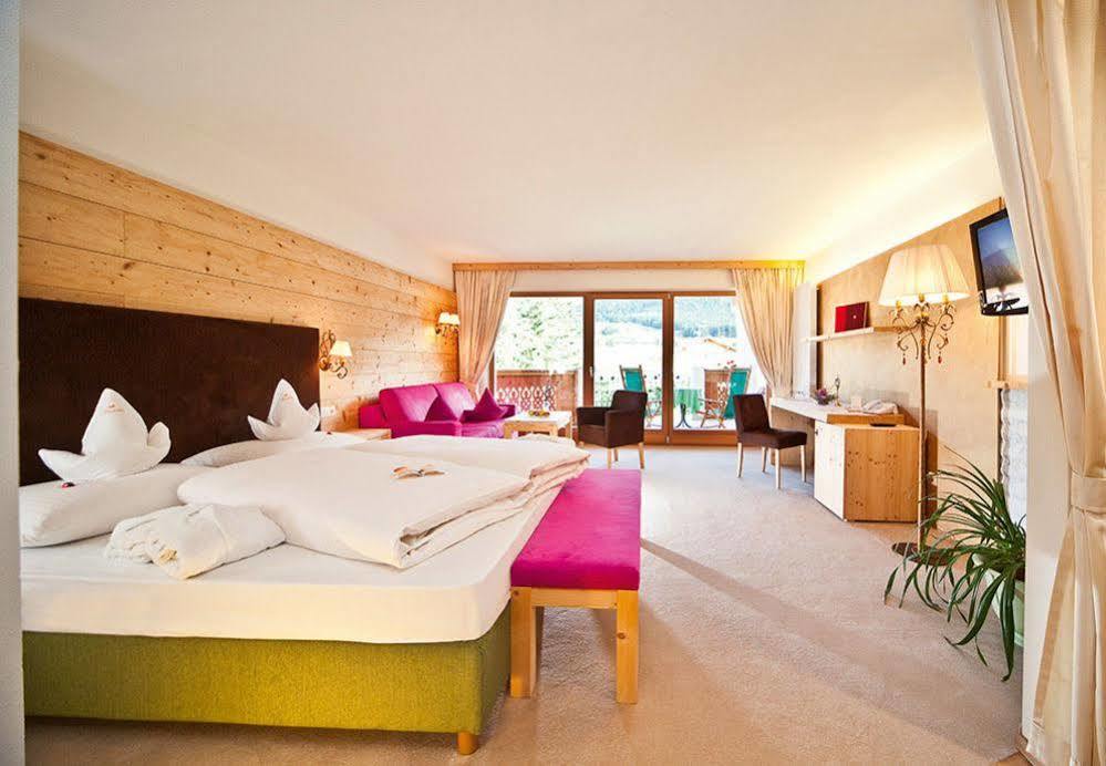 Mirabell Dolomites Hotel - Luxury Ayurveda & Spa Olang Exterior foto