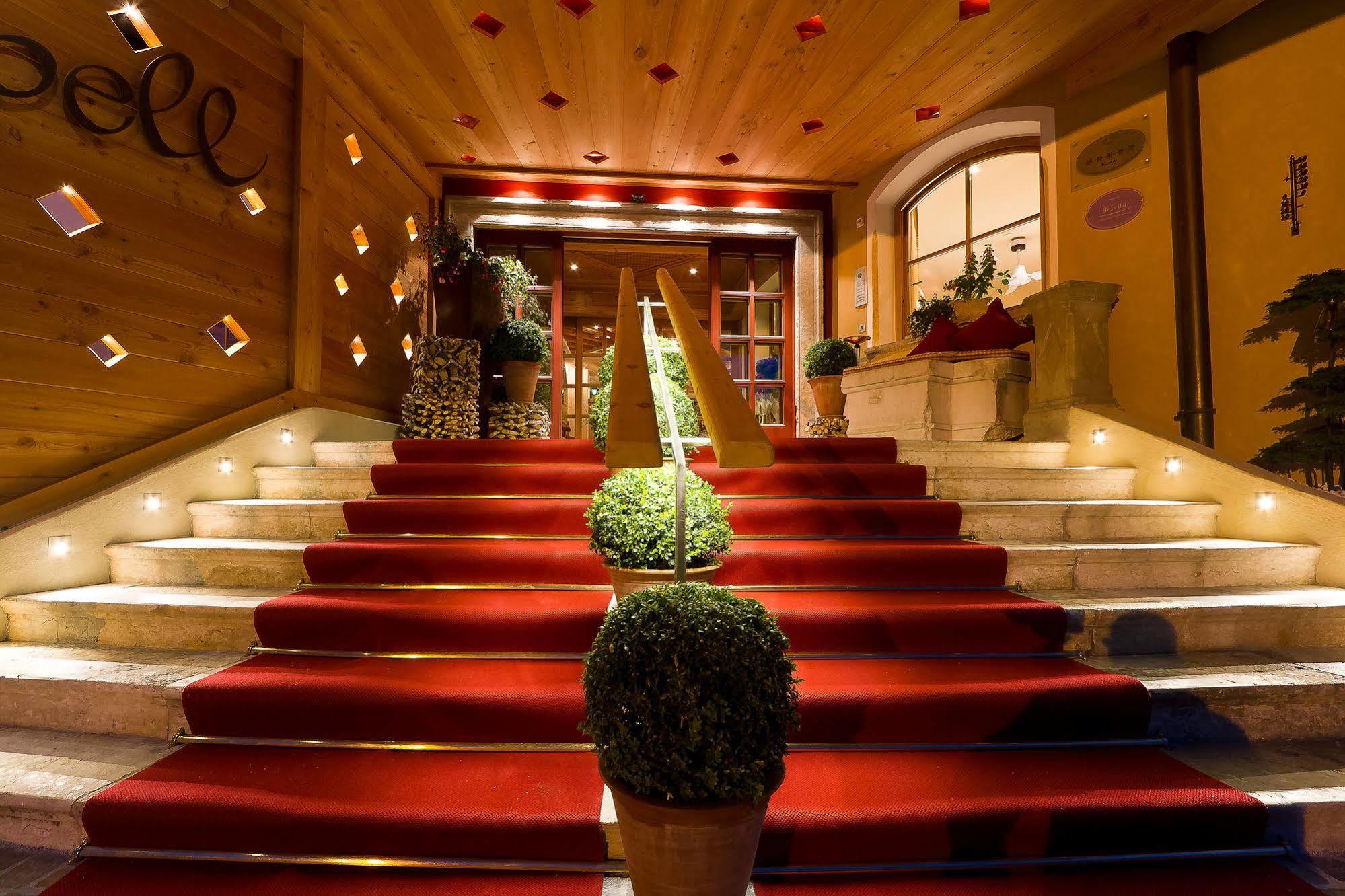 Mirabell Dolomites Hotel - Luxury Ayurveda & Spa Olang Exterior foto